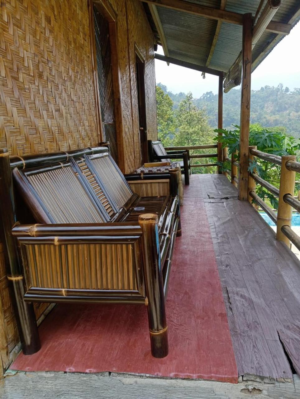 De Salak Homestay Bogor Exterior photo